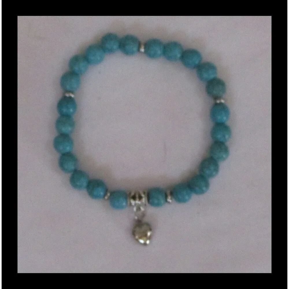 Turquoise Colored Beaded Stretch Bracelet with Heart Dangle BR-09
